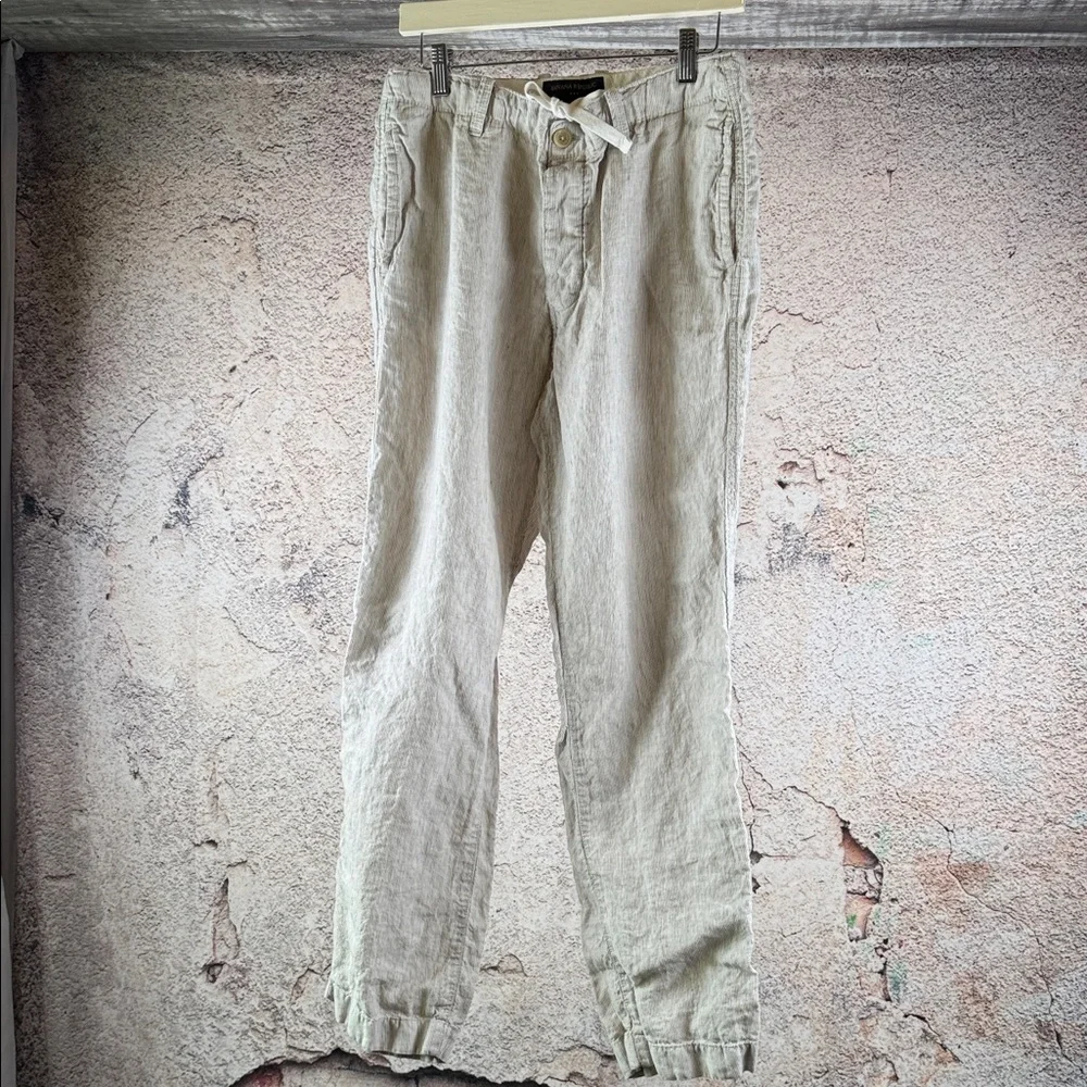Banana Republic Light Beige Chinos size 34/34. C59